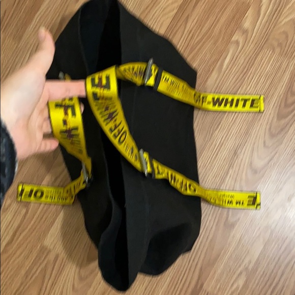 Authentic Off-White signature big bag - Picture 7 of 8